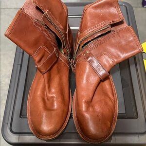 Ugg brown leather sherpa lined boots